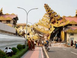 Restos de la Pagoda Maha Myat Muni en Mandalay, Myanmar, colapsada tras el fuerte terremoto de magnitud 7.7. EFE