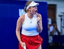 La checa Linda Fruhvirtova tuvo que venir de atrás para continuar con vida en el Puerto Vallarta Open 2025 WTA 125. CORTESÍA.