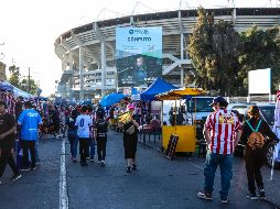 Los accesos para el duelo entre Chivas y Cruz Azul se convirtieron en un dolor de cabeza para los aficionados que se dieron cita en el Estadio Jalisco. EL INFORMADOR/ A. NAVARRO.