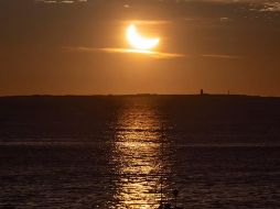 Eclipse Solar 2025 dejó impresionantes imágenes. ESPECIAL / X