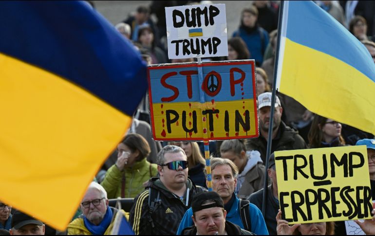 Hay marchas en varios países del mundo para exigir la paz en Ucrania. AFP