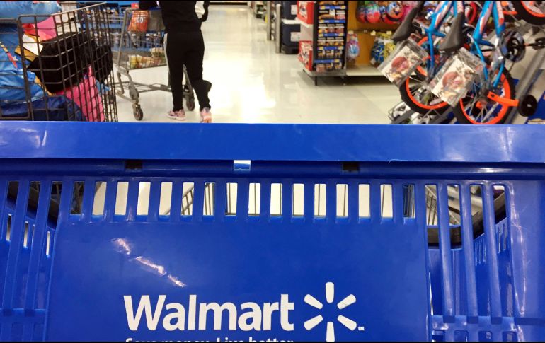 Walmart también tiene hoy descuentos en productos de despensa y videojuegos. AP/Archivo