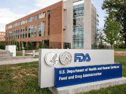 El principal regulador de la FDA ha sido removido de su cargo en medio de recortes significativos en la agencia. AP /ARCHIVO