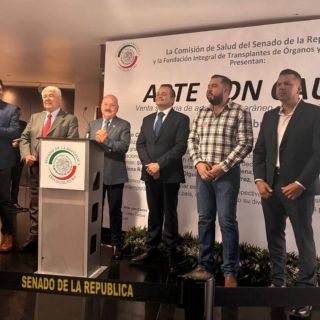 Alcalde de Chapala asiste a la presentación de 'Arte con Causa' en el Senado