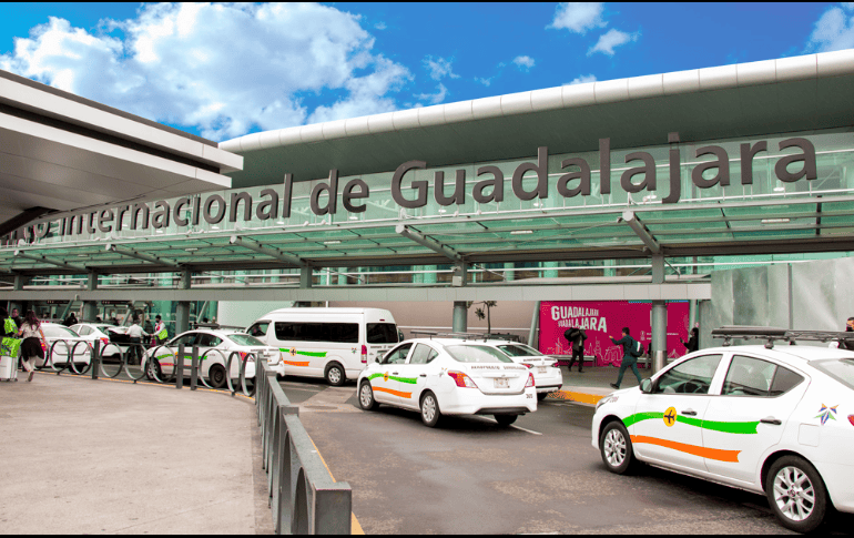 El Grupo Aeroportuario del Pacífico (GAP) no dio a conocer el número de vehículos que requiere como mínimo para ampliar su oferta. ESPECIAL / Atasa GDL