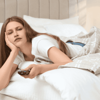 Por qué las personas que se levantan tarde suelen ser más "sedentarias"