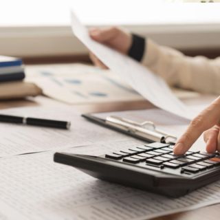 ¿Qué es la dismorfia monetaria y cuál es su impacto en la salud mental?