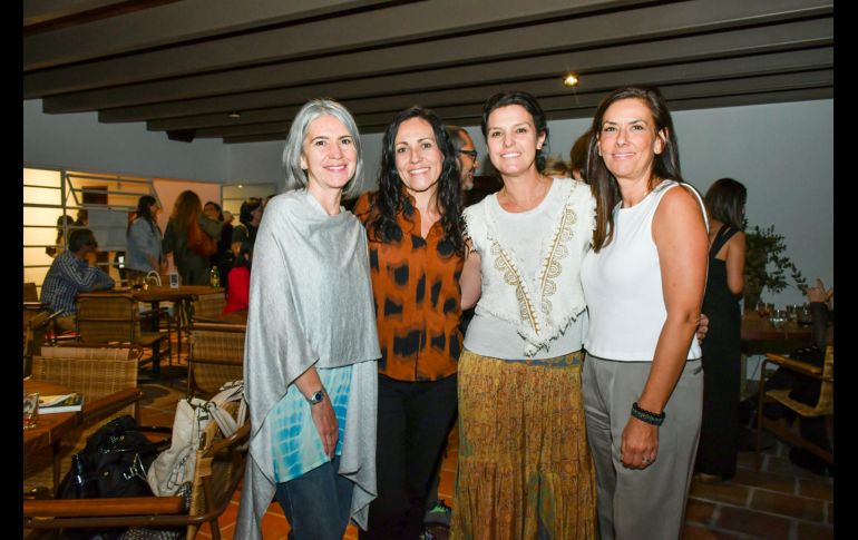Cynthia González, Mariana Preciado, Paola González e Ingrid Jonson formaron parte del conversatorio ILAS. GENTE BIEN JALISCO / M. Rached