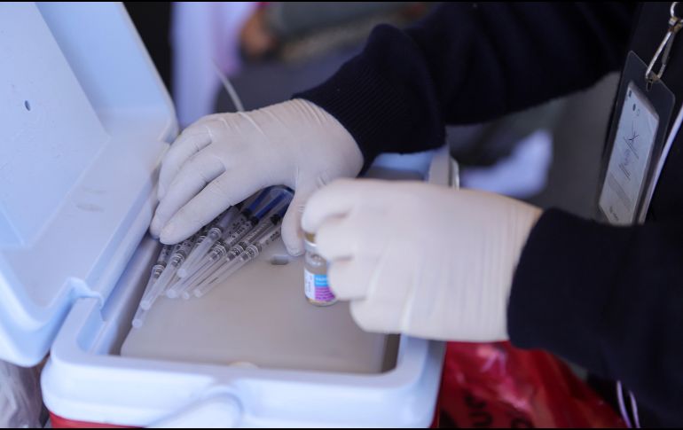 Los nuevos hallazgos son otra razón para que las personas consideren vacunarse. EL INFORMADOR / ARCHIVO