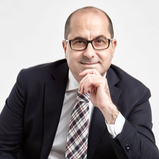 Francisco Alcaide autor de "Aprendiendo de los mejores"