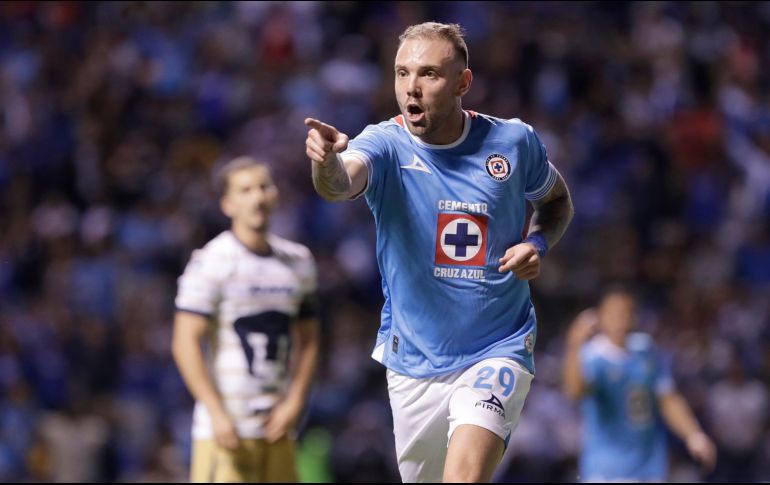 Rotondi hizo dos goles en el partido. EFE/H. Ríos