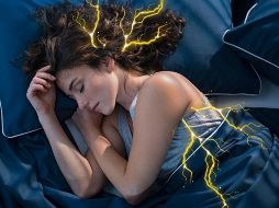 Ese extraño sobresalto tiene un nombre científico: sacudida hípnica o mioclono del sueño. CANVA