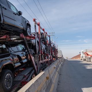 Exportación de autos en México cae en primer trimestre ante aranceles