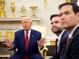 Donald Trump dijo que las fuerzas estadounidenses deberían asumir el control de Gaza. EFE/ Y. Gripas