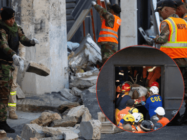 Los equipos continúan buscando a posibles sobrevivientes entre los escombros del local de ocio nocturno, Jet Set. EFE/O. BARRÍA
