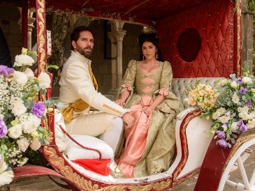 Este 11 de abril, la plataforma ViX estrenará la tercera y última temporada de "El extraño retorno de Diana Salazar", la serie que ha revitalizado el melodrama clásico con elementos sobrenaturales, reencarnaciones y viajes en el tiempo. CORTESÍA