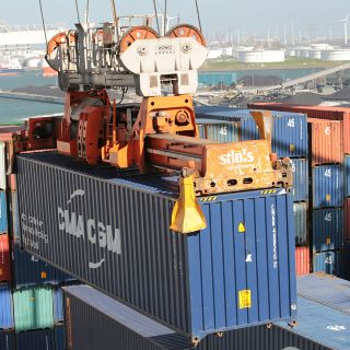 Aranceles impuestos a China impactarán la recaudación en México: Académicos