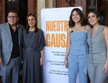 El doctor y Director General del OPD Servicios de Salud Jalisco, Héctor Hugo Bravo Hernández,la diputada y presidenta de la Mesa Directiva del Congreso del Estado, Mónica Magaña y la secretaria de Asistencia Social, Priscila Franco Barba, durante la presentación 