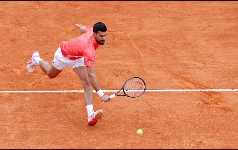 Novak Djokovic seguirá esperando por conseguir el título número 100 de su carrera. EFE/S. Nogier