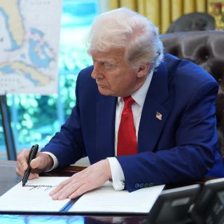 Trump pausa aranceles por 90 días, excepto a China