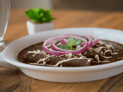 Hoy en día, el mole es una comida tradicional que puede servirse en todo tipo de eventos festivos. ESPECIAL