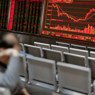 Bolsas chinas abren AL ALZA tras exención de aranceles a bienes electrónicos en EU