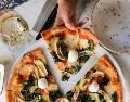 La pizza y qué tan saludable es comerla. UNSPLASH / P. KUCUK