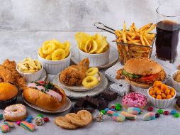 Según la OMS, la ingesta de azúcar debe ser menor al 10% de las calorías que se consumen en total al día. ESPECIAL / CANVA