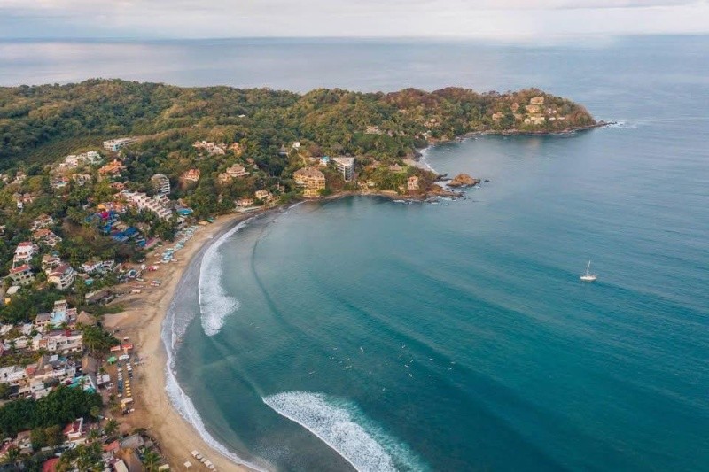 Este destino no solo ofrece olas para todos los niveles, sino que también es sede de importantes competencias. GOBIERNO DE NAYARIT 