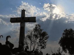 En el Viernes Santo se recuerda el último día de vida de Jesús, quien de acuerdo con el portal religioso. SUN / ARCHIVO