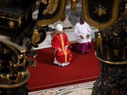 El papa Francisco vive la Semana Santa en plena convalecencia por los problemas respiratorios que le tuvieron en el hospital durante 38 días. EFE / ARCHIVO