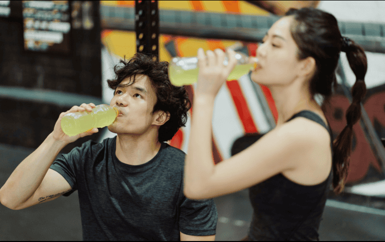 Los sueros rehidratantes pueden ser aliados útiles frente al aumento de las temperaturas. ESPECIAL