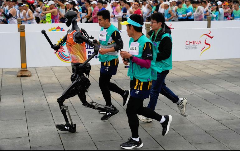 El robot Sky Project Ultra se alzó con la victoria entre los no humanos. AP