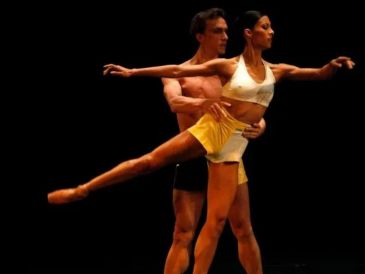 Para Laura Rocha, bailarina, coreógrafa, maestra y directora de la compañía Barro Rojo Arte Escénico, la pandemia marcó un antes y un después en el mundo, un antes y un después con énfasis en las artes y el gremio de la danza. NTX / ARCHIVO