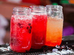Las aguas frescas no siempre son la mejor opción para tu salud. PEXELS