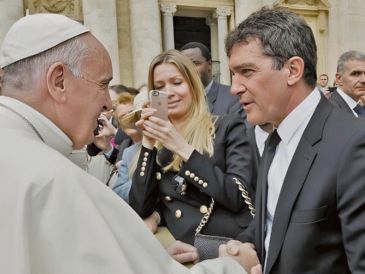 El actor español Antonio Banderas visitó al Papa en 2016. ESPECIAL