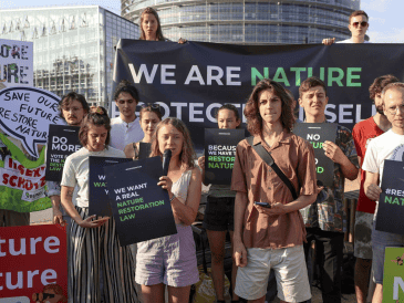 Miles de personas alrededor del mundo hacen manifestaciones en el Día de la Tierra. EFE / ARCHIVO