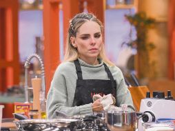 La actriz posa desde la cocina de “MasterChef Celebrity Generaciones”. CORTESÍA