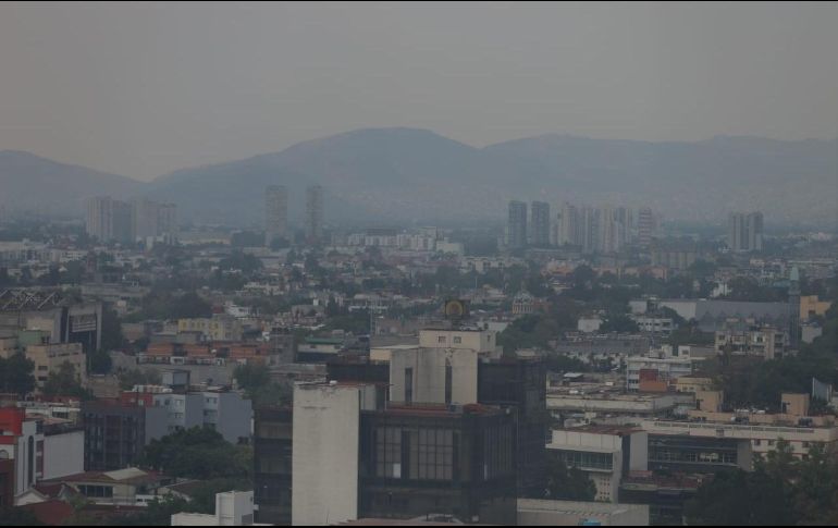 El Doble Hoy No Circula aplica en un horario de las 5:00 horas a las 22:00 horas. SUN/ G. Pano.