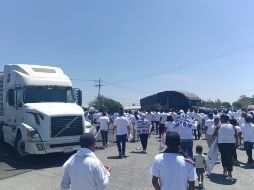 Hasta el momento no se ha reportado la intervención de autoridades para liberar la vía. ESPECIAL