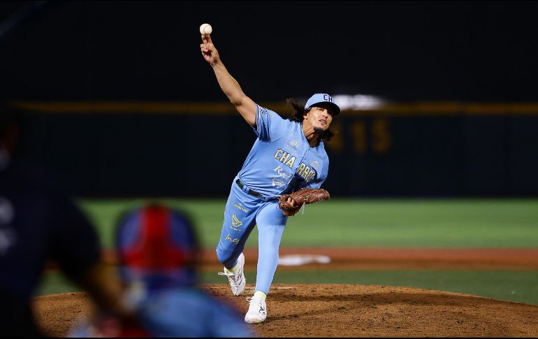 Dereck Rodríguez, abridor de Charros, fue castigado con siete imparables y seis carreras en apenas tres entradas de labor. CORTESÍA/Charros de Jalisco