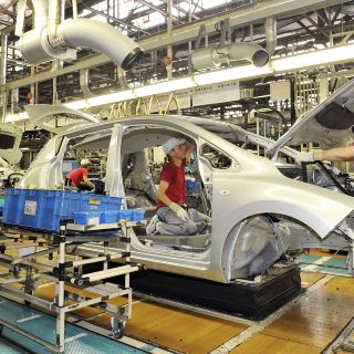 México espera que EU publique descuentos al arancel automotriz