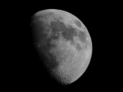 Puede producirse una Luna Negra de carácter estacional. Normalmente, en cada estación astronómica ocurren tres Lunas Nuevas, pero si llegan a presentarse cuatro en ese periodo, se denomina Luna Negra a la tercera de ellas. CANVA