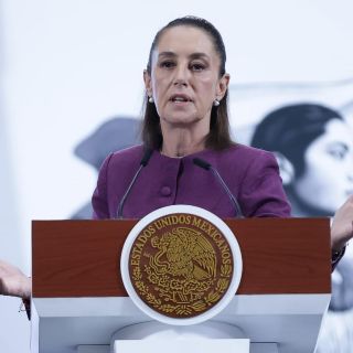 Sheinbaum alista revisión de impuestos al alcohol