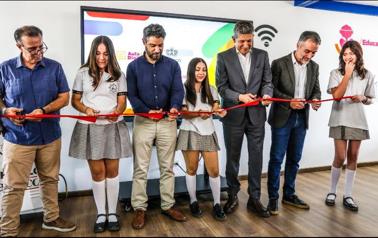 En una primera etapa ya se habilitaron 723 Aulas Jalisco Digitales, equipadas con 28 mil 920 Chromebooks. EL INFORMADOR/A.NAVARRO