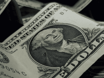 Este comportamiento respondió a un entorno de bajo apetito por riesgo y a la ausencia de eventos relevantes que impulsaran cambios bruscos en el mercado cambiario. UNSPLASH