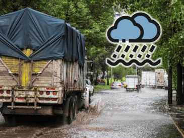 Existen distintos puntos de la ciudad que representan un alto riesgo para la ciudadanía de llegar a circular por ellos durante una tormenta. EL INFORMADOR / ARCHIVO