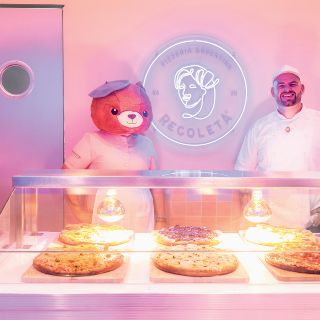 Recoleta: Sabores de pizzería argentina real