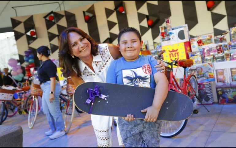 Más de 10 mil personas participaron en esta jornada festiva. CORTESÍA.