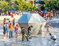 El Ayuntamiento recibió a más de 10 mil personas en el Parque de las Niñas y los Niños para celebrar La Fiesta de Abril, en donde jugaron y recibieron regalos. EL INFORMADOR/ A. Navarro